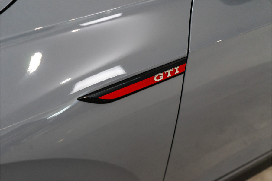Volkswagen Golf 2.0 TSI GTI Clubsport 301 PK | IQ | Pano | Sfeer | Harman | Leder | BOMVOL! 12 MND Garantie