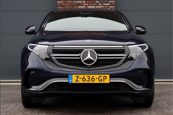 Mercedes-Benz EQC 400 4-MATIC AMG Line 80 kWh | ex BTW €49.000,- | Schuifdak | Distronic+ | Memory | Trekhaak | Surround Camera | Keyless Go | Head-up Display | Voorklimatisering | Rijassistentiepakket | Air-Balance |