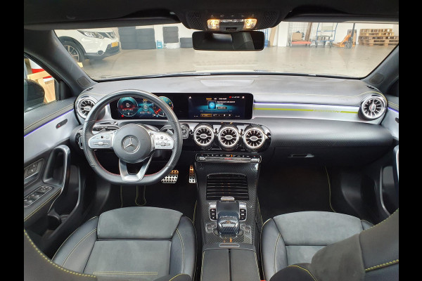 Mercedes-Benz A-Klasse 200 Launch Edition 1 Premium / PANO / KEYLESS / CARPLAY / AMG-STYLING / CARBON / BURMESTER / VIRTUAL / CAM!