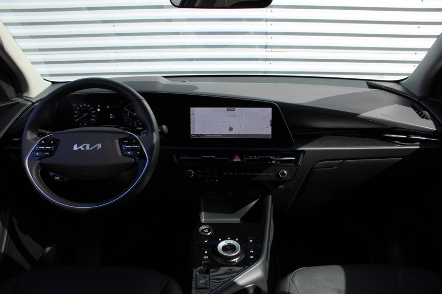 Kia Niro EV DynamicPlusLine 64.8 kWh | Airco | Navi | Camera | Cruise | 17" LM | PDC |