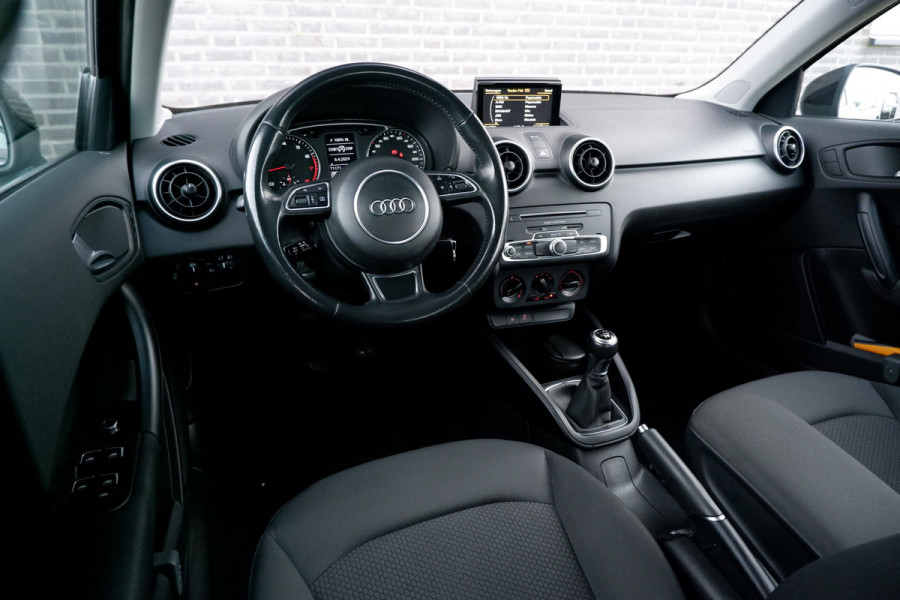 Audi A1 Sportback 1.0 TFSI Adrenalin S-Line | Airco | Cruise Control | 17'' LMV