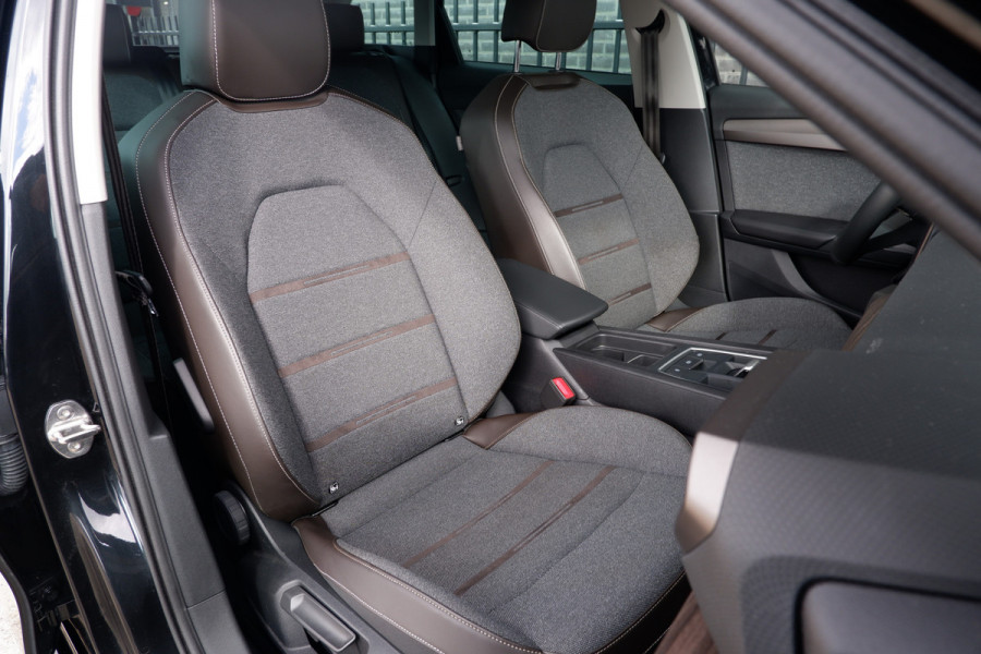 Seat Leon Sportstourer 1.5 eTSI Xcellence M-Hybrid | LED | Keyless | Navi | Camera | ECC | Adap. Cruise