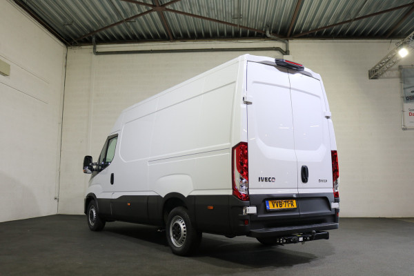 Iveco Daily 35S14 L2 H2 Airco Navigatie Camera Trekhaak 3.5T