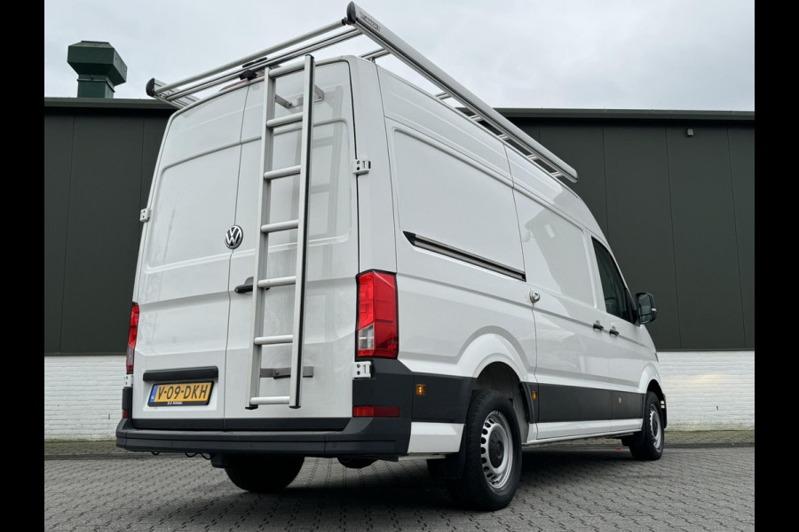 Volkswagen Crafter 35 2.0 TDI 177pk L3H3 Highline 3500kg Aanhanger Camera Carplay Navigatie PDC v+a Imperiaal