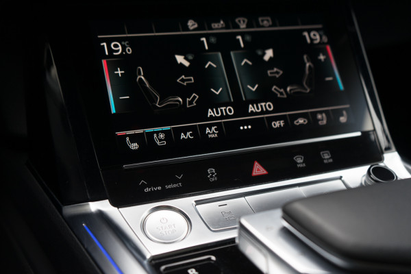 Audi e-tron 50 Quattro / Incl. BTW/ Luchtvering/ Standkachel/ Bang & Olufsen Sound System/ Panoramadak/ Trekhaak/ 230kW (313PK)