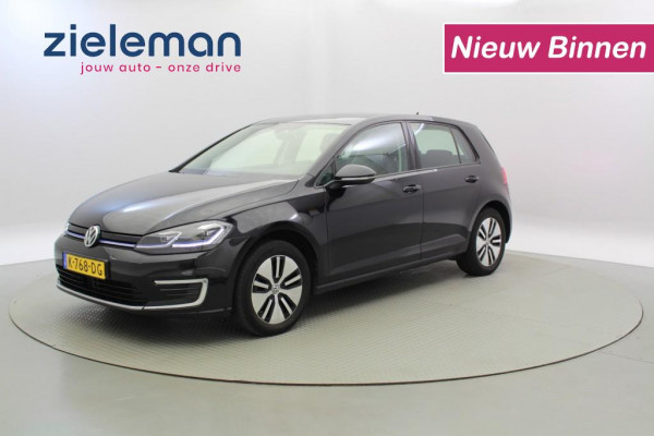 Volkswagen Golf e-Golf (15.000 na SUBSIDIE) - Navi, Carplay, Clima