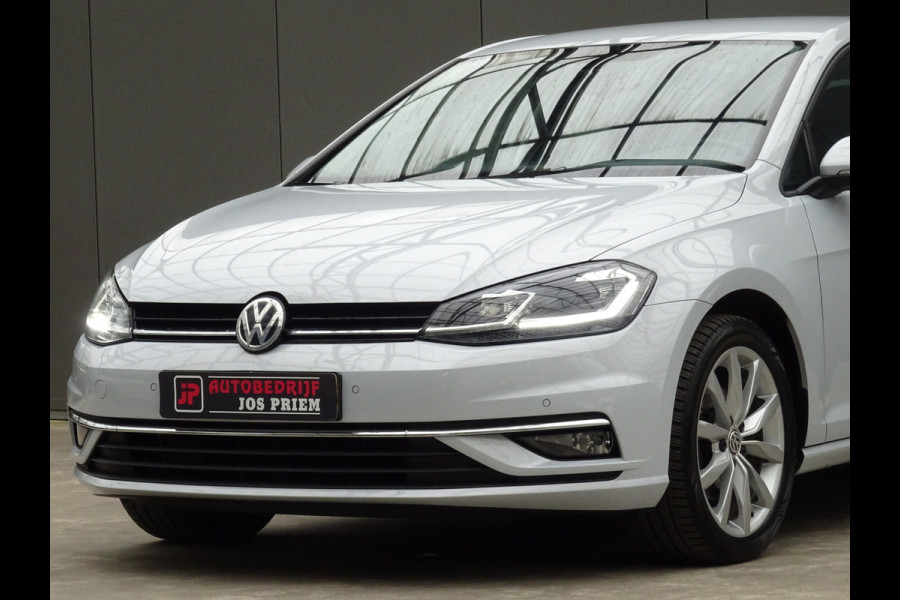 Volkswagen Golf 1.5 TSI Highline * CARPLAY * VIRTUAL COCKPIT * LED !!