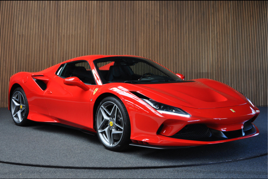 Ferrari F8 Spider 3.9 V8 HELE | Rosso Corsa | Daytona Seats | Passenger Display | CarPlay |