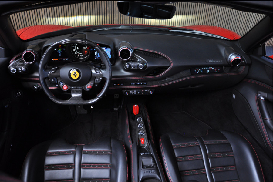 Ferrari F8 Spider 3.9 V8 HELE | Rosso Corsa | Daytona Seats | Passenger Display | CarPlay |