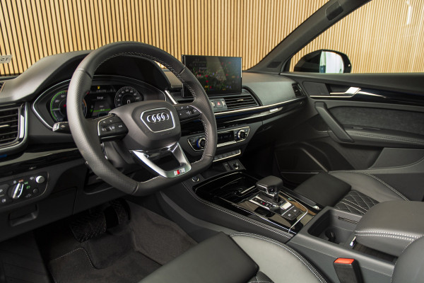 Audi Q5 Sportback 50 TFSI e PANO-SLINE-360°CAMERA-HUD