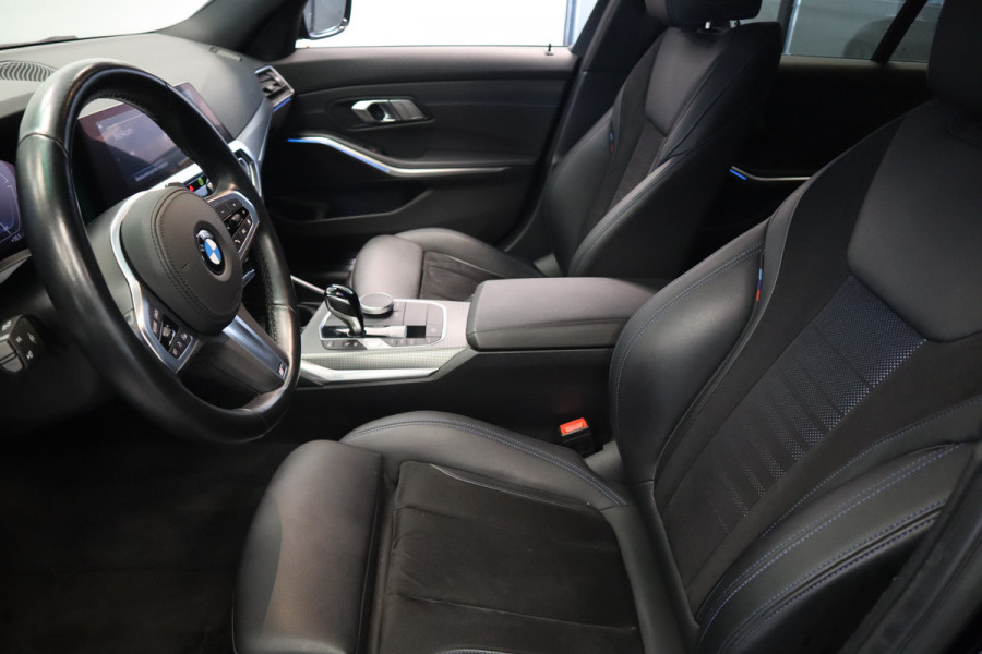 BMW 3-serie 320e High Executive M-sport Full-led VCP Navigatie 19"LM