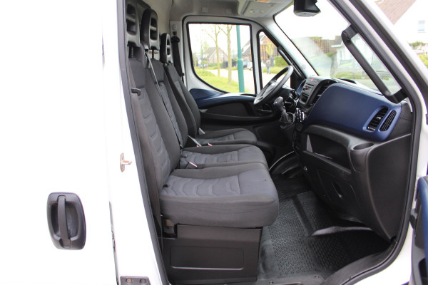 Iveco Daily 35S16V L2H2 Euro6 Himatic Automaat ✓3-zits ✓imperiaal ✓3500KG trekhaak ✓airco