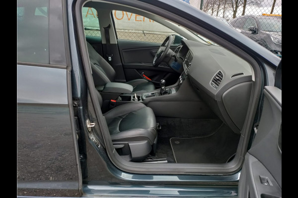 Seat Leon T115pk Leer Navi ParkPilot PDC-A+Voor ECC Mirrorlink Multi-Media-vb. LMv El.spiegels/Verwarmd DAB+Full Link StoelVerwarmd Keyles Orig. NLse auto 1e eigenaar Dealer onderhouden EURO 6