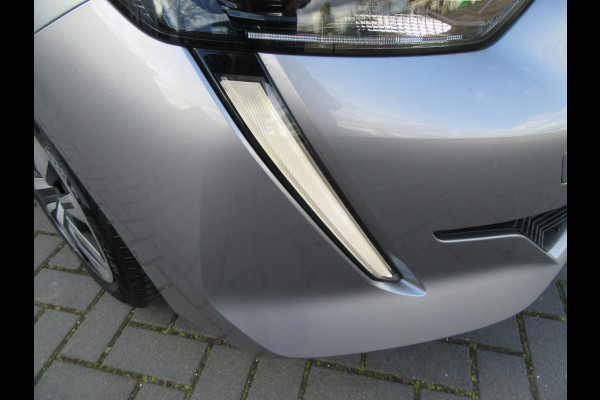 Peugeot 208 1.2 PureTech Active, Navigatie, Cruise Control