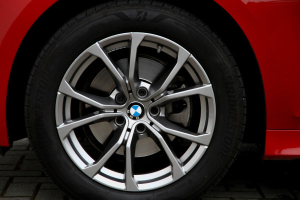 BMW 3 Serie Touring 320i High Executive Sport line | Shadow | Stuurwiel verwarmd