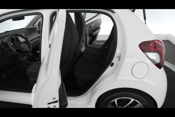Peugeot 108 1.0 e-VTi Allure | Camera | Apple Carplay | Climate Control | 15 Inch Lichtmetalen Velgen
