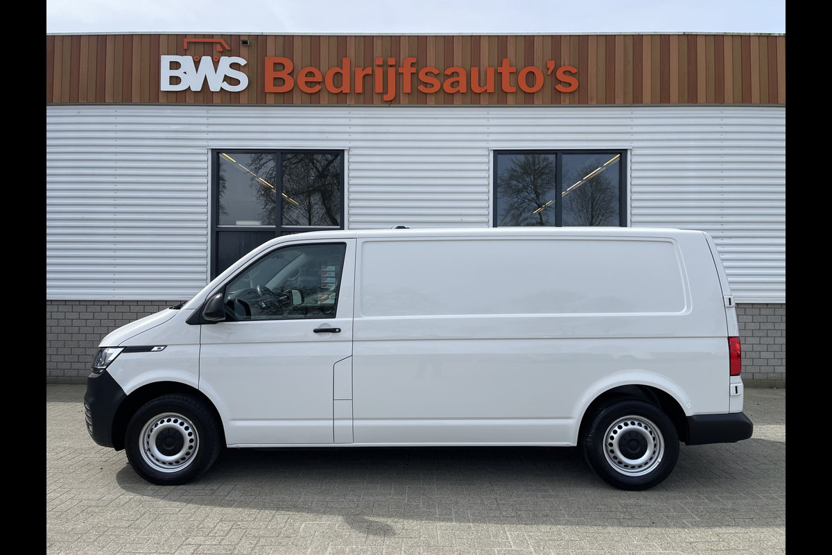 Volkswagen Transporter T6.1 / 2.0 TDI 110pk L2H1 28 Comfortline / vaste prijs rijklaar € 19.950 ex btw / lease vanaf € 366 / airco / achteruit rijcamera / dichte achterdeuren / pdc voor en achter !