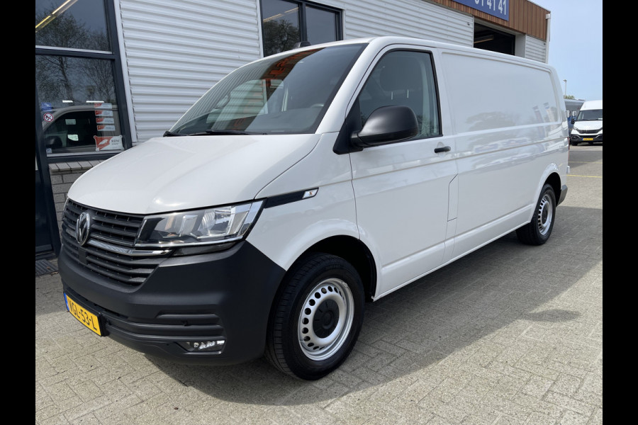 Volkswagen Transporter T6.1 / 2.0 TDI 110pk L2H1 28 Comfortline / vaste prijs rijklaar € 20.700 ex btw / lease vanaf € 366 / airco / achteruit rijcamera / dichte achterdeuren / pdc voor en achter !