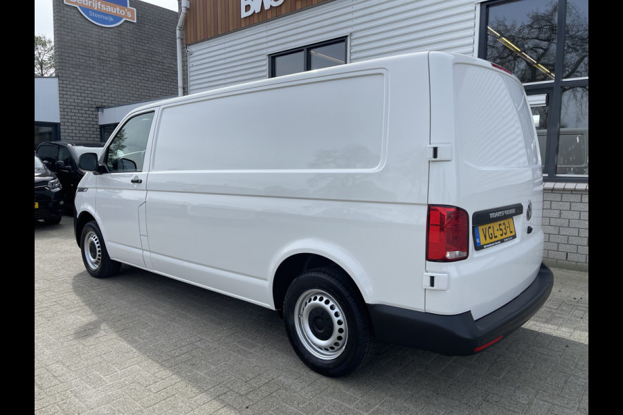 Volkswagen Transporter T6.1 / 2.0 TDI 110pk L2H1 28 Comfortline / vaste prijs rijklaar € 20.700 ex btw / lease vanaf € 366 / airco / achteruit rijcamera / dichte achterdeuren / pdc voor en achter !