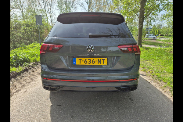 Volkswagen Tiguan 1.5 TSI R-Line Business+ / black edition / panoramadak