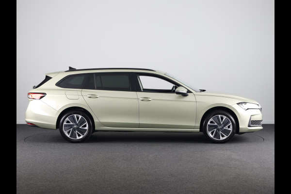 Škoda Superb Combi First Edition 1.5 MHEV 150 pk TSI e-TEC Combi 7 versn. DSG