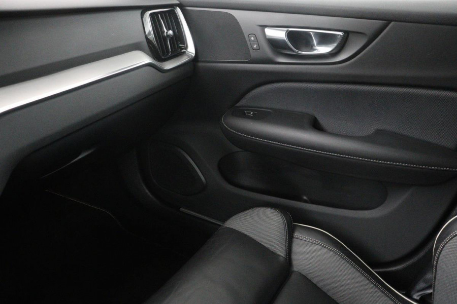 Volvo S60 2.0 T4 R-Design | Adaptive Cruise | Nappaleder | Carplay | Stoelverwarming | Camera | Memory | Navigatie | Full LED