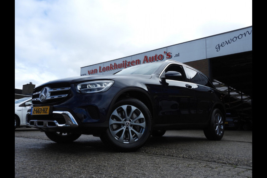 Mercedes-Benz GLC 300e 4MATIC Premium NAVI/CAMERA/LED/18"LMV!