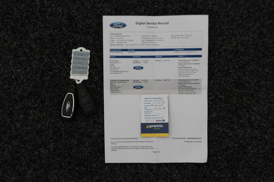 Ford Focus 1.0 Titanium Navigatie, Keyless, Side-Skirts, Climate, Stoelverw., Cruise, 18"