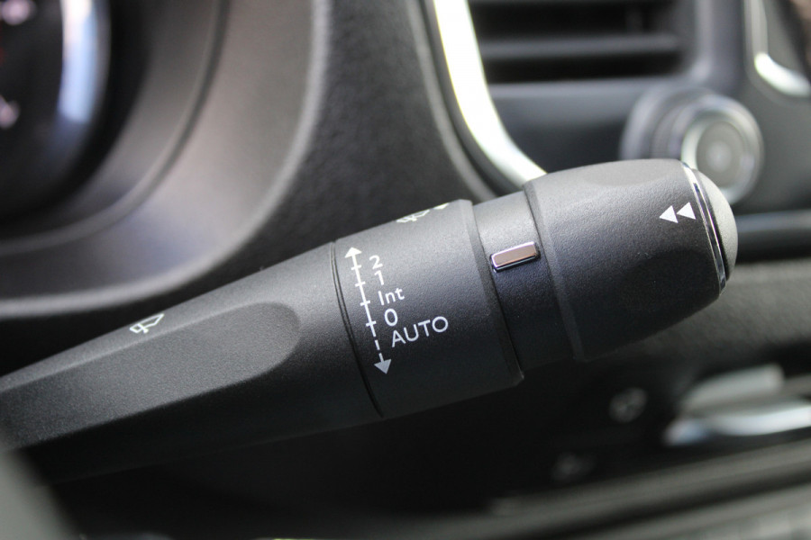 Peugeot Expert 2.0 BlueHDI 120 Asphalt - Clima - Stoelverwarming - Camera - Trekhaak - Standkachel -