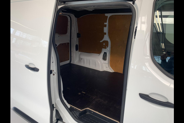 Citroën Jumpy 1.5 BlueHDI 120 XS Club Trekhaak | Navigatie | Achteruitrijcamera | Apple Carplay/Android Auto | Bluetooth | Parkeersensoren voor en achter