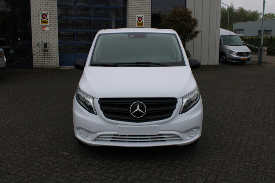 Mercedes-Benz Vito 114 CDI Lang L2 2500 kg trekhaak, 2 Schuifdeuren, LED, Distronic, Navigatie met camera