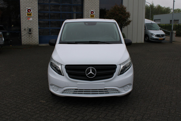 Mercedes-Benz Vito 114 CDI Lang L2 2500 kg trekhaak, 2 Schuifdeuren, LED, Distronic, Navigatie met camera