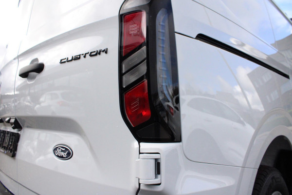 Ford Transit Custom 280 2.0 TDCI L1H1 136pk Trend Automaat | NIEUWE VOORRAAD | Trekhaak | Navigatie | Full LED | Climate Control | Cruise Control | Camera | All weather banden | Nieuw Model |