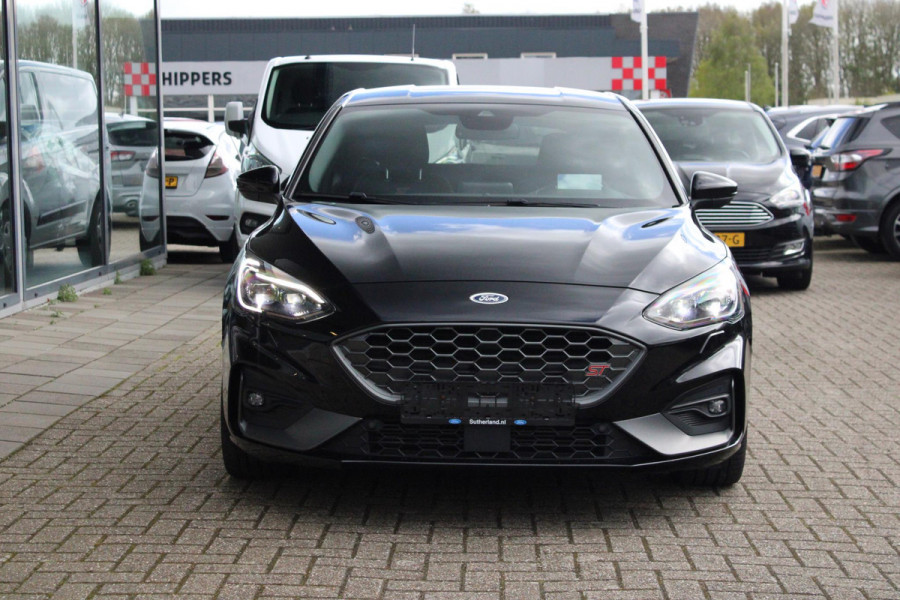 Ford Focus 2.3 EcoBoost ST-3 Performance Pack | Adaptive LED | Winter Pack | Bang&Olufsen | Adaptive cruise control | Head up Display | 2 bandensets