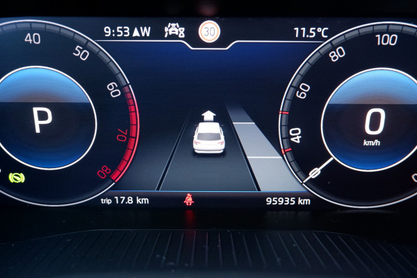 Škoda Karoq 1.5 TSI ACT Style | LED | Elek. Trekhaak | Virtual Cockpit | PDC met camera