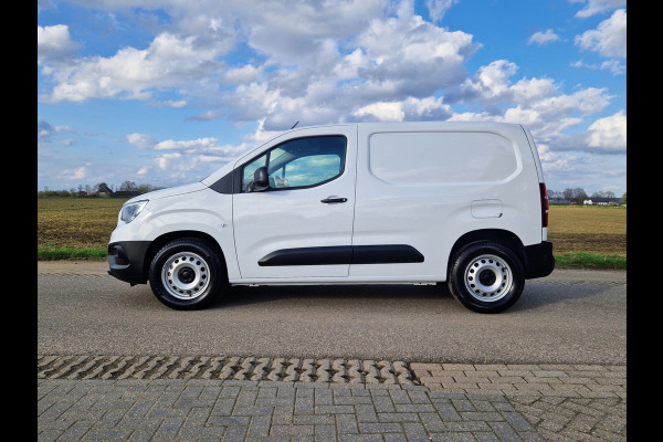 Opel Combo 1.5D L1H1 - 100 Pk - Apple Carplay Android Auto - ParkeerCamera