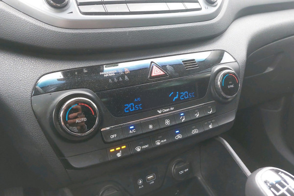 Hyundai Tucson 1.6 GDi Comfort | sidebars | 19" premium velgen