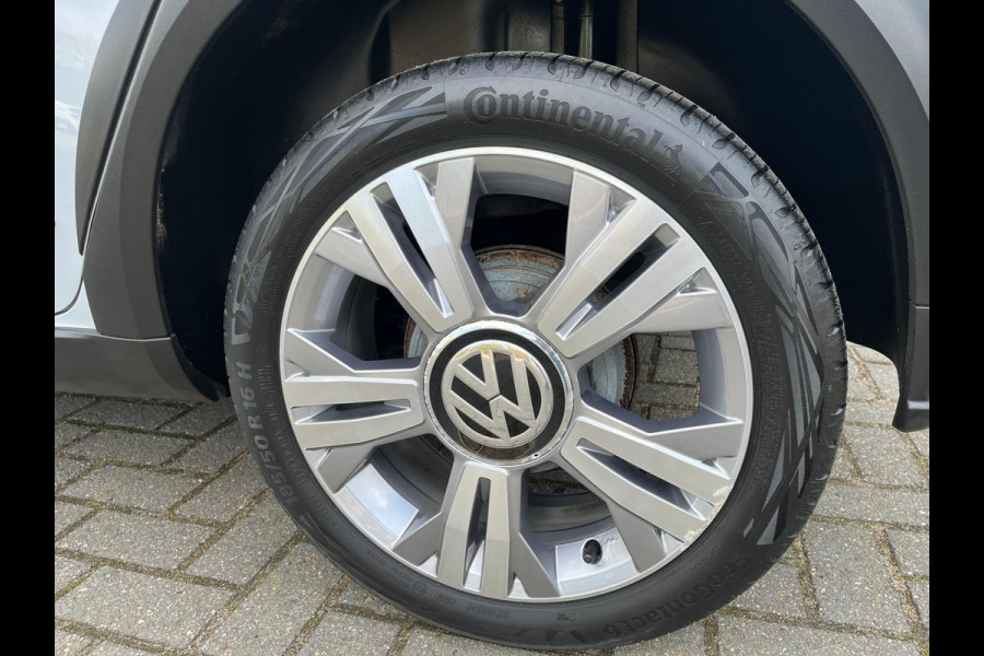 Volkswagen up! 1.0 BMT 75pk cross up! - Climate - Parkeerhulp - Cruise - Winterpakket - Org.NL