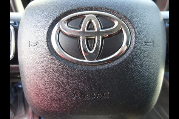 Toyota PROACE CITY 1.5 D-4D Navigator Long