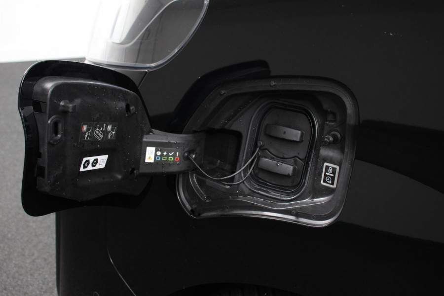 Opel Vivaro-e Combi Zafira L2H1 75 kWh 8 persoons ! | Navigatie | Airco | Dab | Camera 360 | Cruise control | Dab | Lichtmetalen velgen | Stoelverwarming