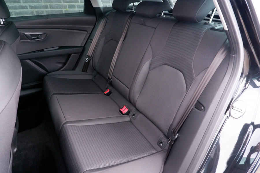 Seat León ST 1.5 TSI Xcellence | LED | Navigatie | Carplay | Virtual Cockpit | Keyless | Climate | PDC