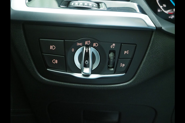 BMW X3 xDrive30e High Executive | Carplay | Virtual | Keyless | Sportstoelen | Leder