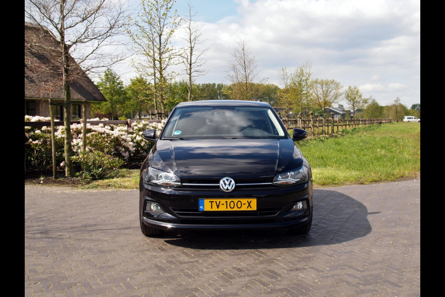 Volkswagen Polo 1.0 TSI Comfortline | Apple Carplay | Navi | Parkeersensoren | 17 Inch | NL-Auto |