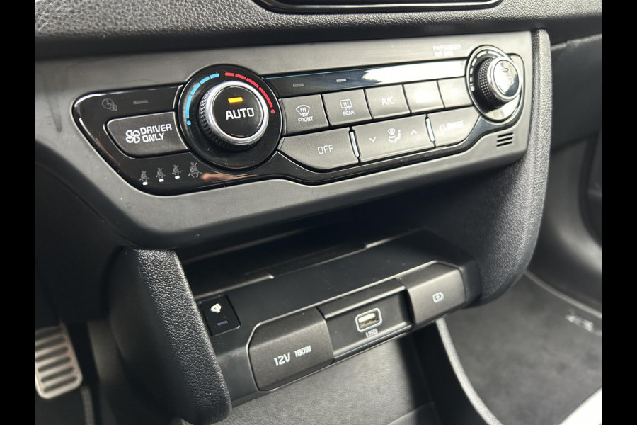 Kia e-Niro ExecutiveLine 64 kWh Automaat | Leder | JBL | Camera | Navi | Stuur-/Stoelverwarming | Key-Less | Clima | PDC | Cruise | LED |