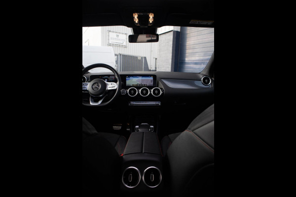 Mercedes-Benz B-Klasse 180d Launch Edition Premium AMG Widescreen