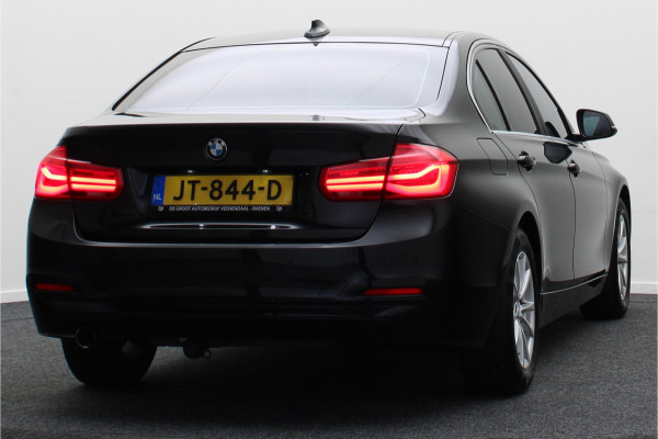 BMW 3 Serie 318i Centennial Executive Climate, Cruise, Navigatie, Bluetooth, PDC, Afn. Trekhaak, 16''