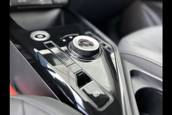 Kia Niro 1.6 GDi PHEV DynamicLine Automaat | Camera | Navi | 18” Velgen | Apple CarPlay/Android Auto | Key-Less | Clima | PDC | Cruise | LED |