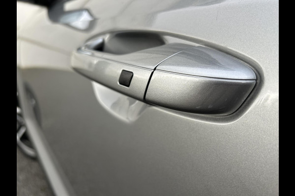 Kia Niro 1.6 GDi Hybrid DynamicLine Automaat | Trekhaak | Camera | Navi | Key-Less | Apple CarPlay/Android Auto | Clima | 16” Velgen | PDC | Cruise | LED |