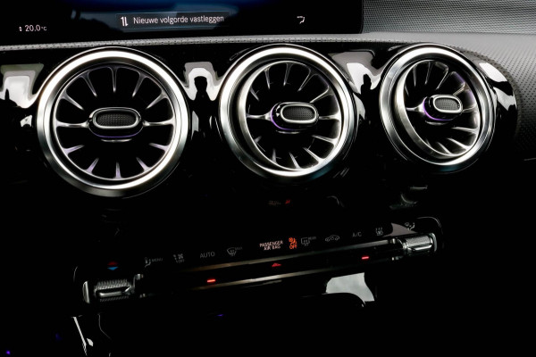 Mercedes-Benz A-Klasse 250 e AMG - Sfeerverlichting - Camera