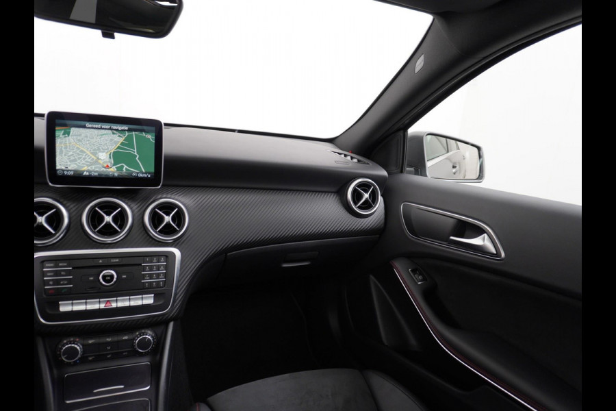 Mercedes-Benz A-Klasse 180 AMG Ambition AUTOMAAT| CRUISE CONTROL| PANO| PARKEER SENSOREN|
